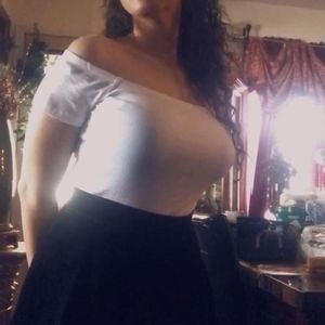 Meet your Posher, Kiri